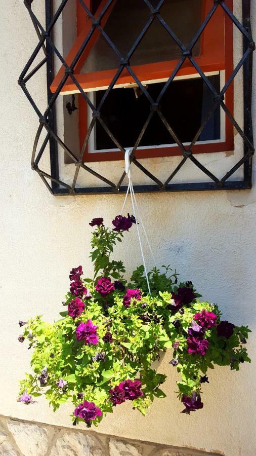 Josephine'S Garden Apartment โอปาติยา ภายนอก รูปภาพ